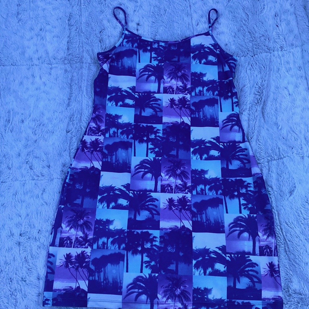 Old Navy Palm Tree Dress. Size: (M)